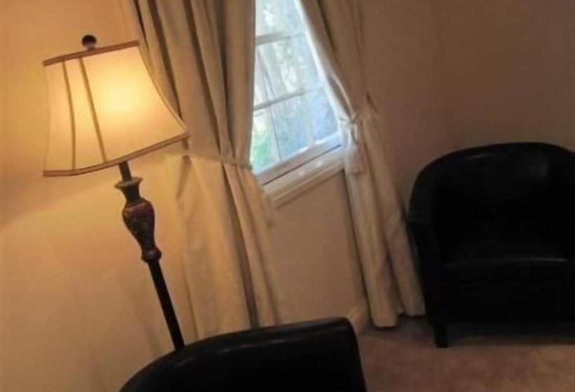 住宿加早餐  Manor Estate