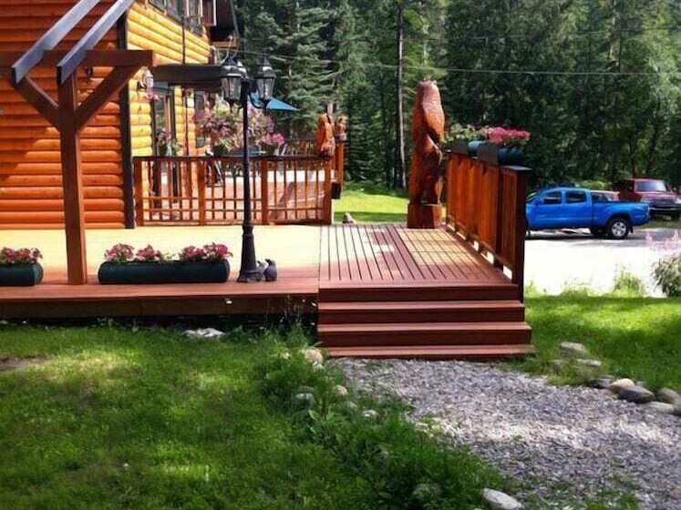 Bed and Breakfast Mount Robson Mountain River Lodge