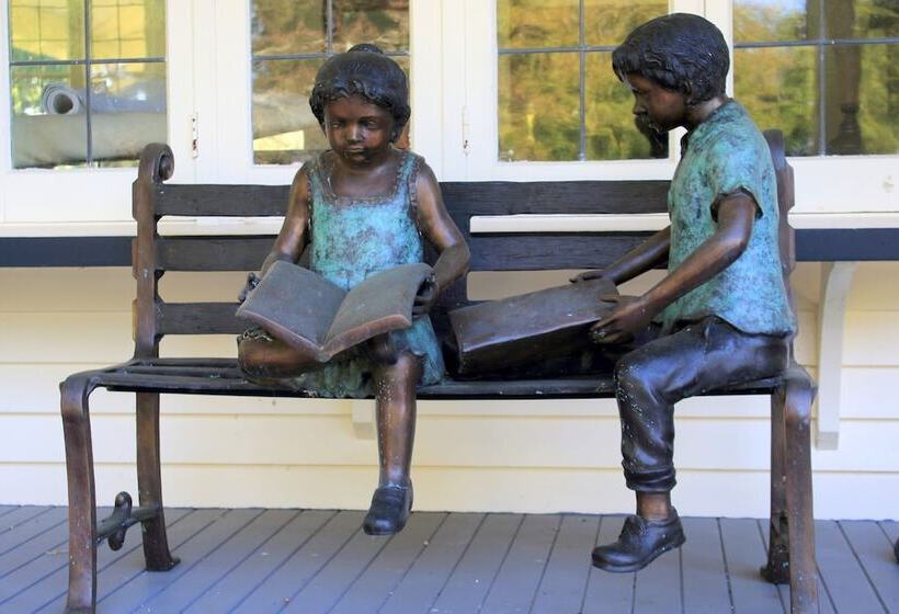 צימר Oak Lane Lodge