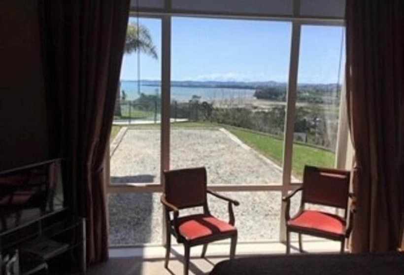 تختخواب و صبحانه Sapphire Ridge