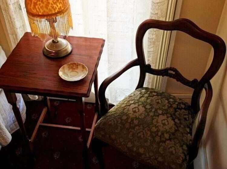 مبيت وإفطار Steampacket Inn