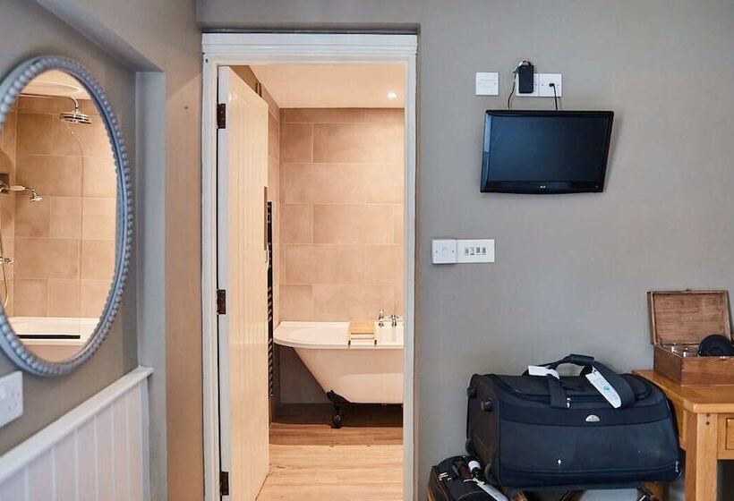 ベッドアンドブレックファースト The Bucks Head