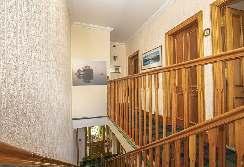 住宿加早餐  The Hawthorns