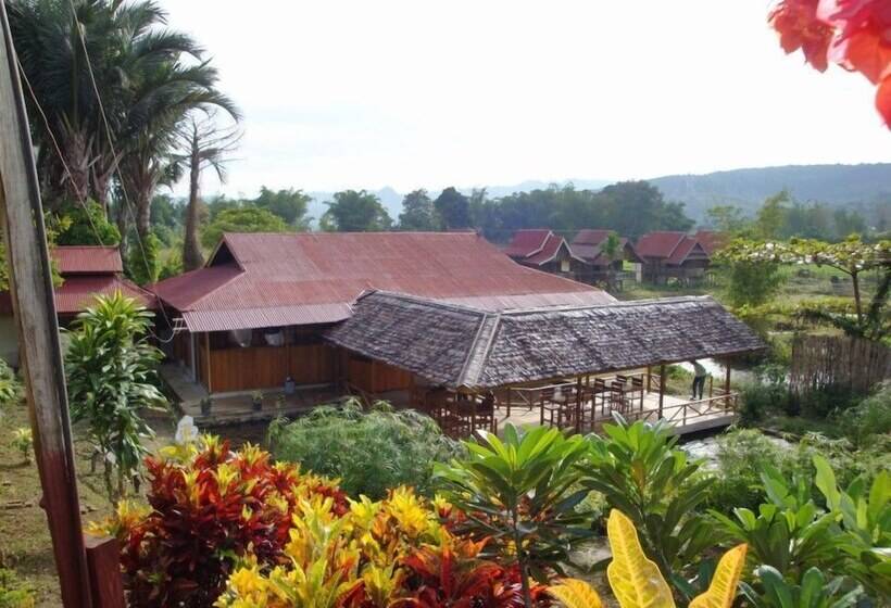 צימר Ue Datu Cottages