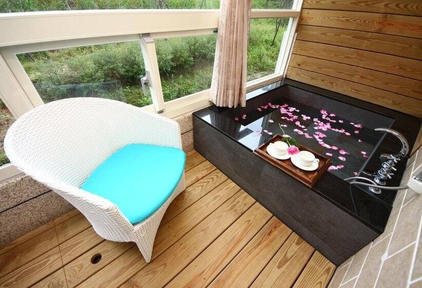 تختخواب و صبحانه Yilan Ya Lu Homestay