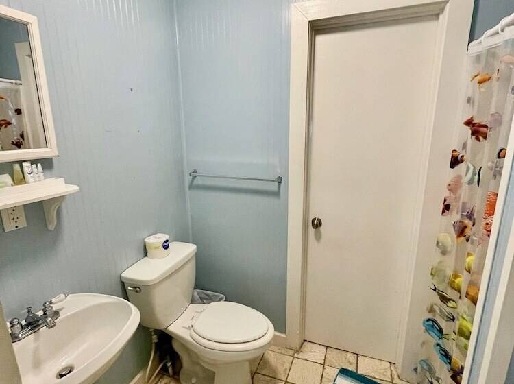 Blue Dolphin Inn And Cottages