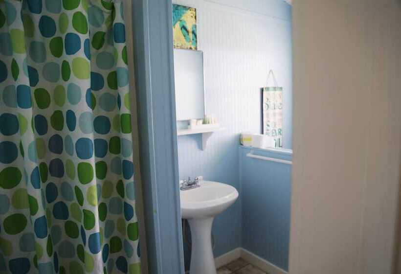 Blue Dolphin Inn And Cottages