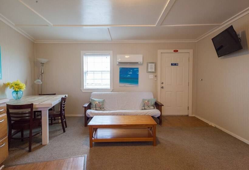 Blue Dolphin Inn And Cottages