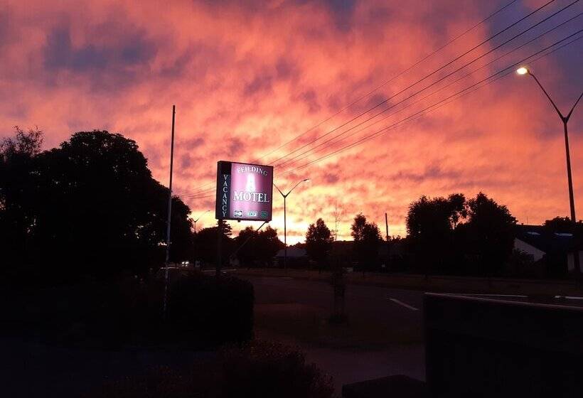 Feilding Motel