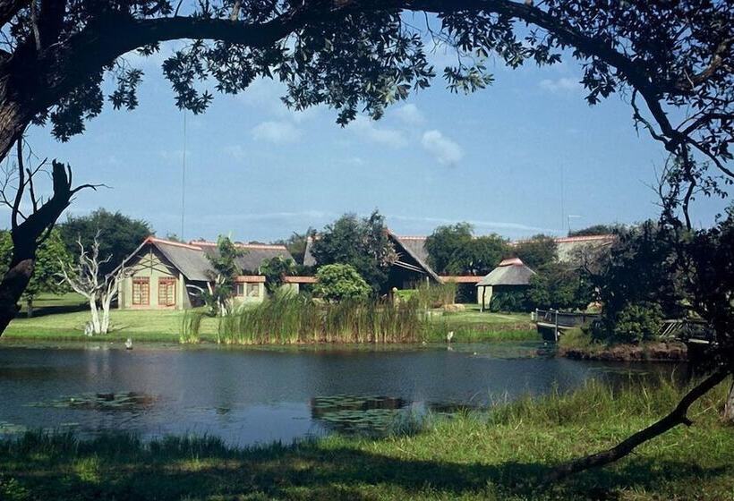 Gazebo Lodge   Hostel