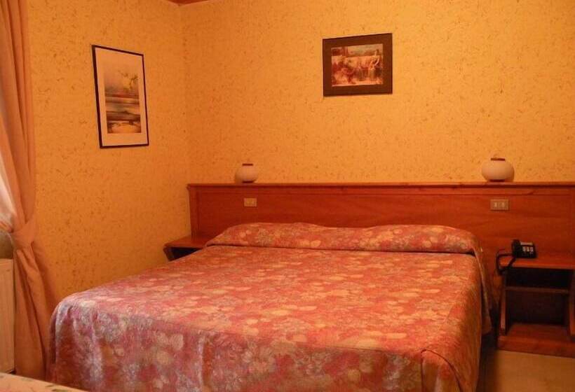 여관 Albergo Ristorante Il Pescatore