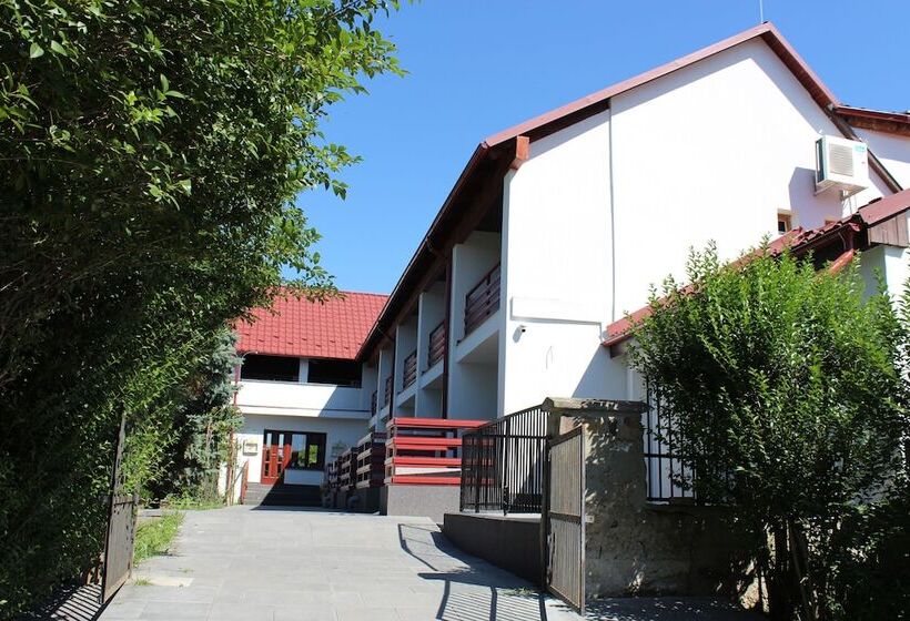 פונדק Aranyhordó Panzió étterem és Pizzéria