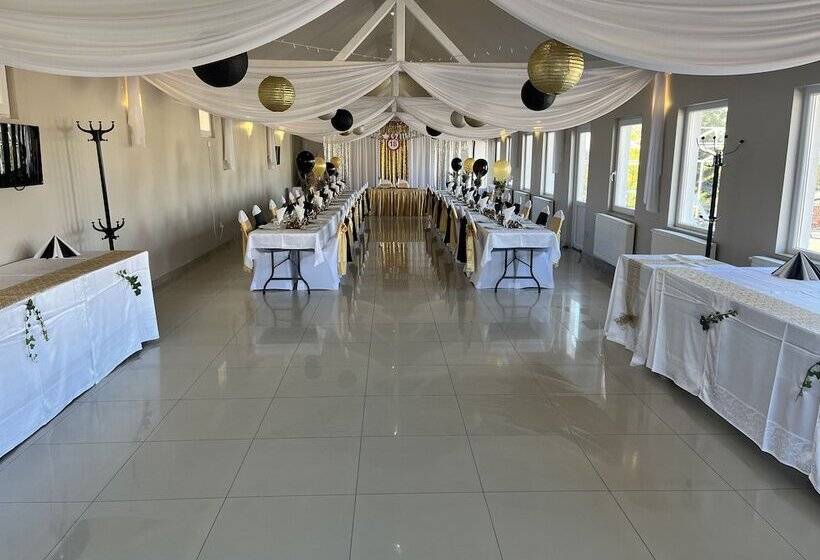 פונדק Aranyhordó Panzió étterem és Pizzéria