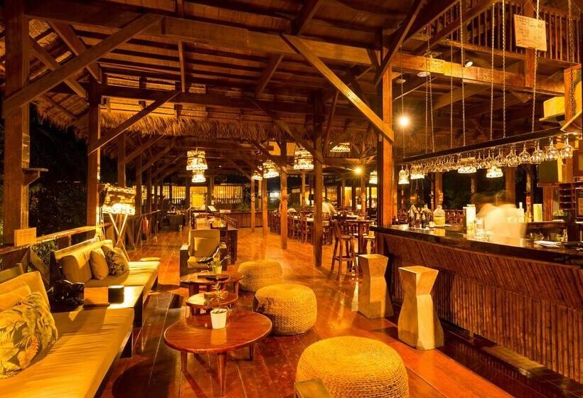 مسافرخانه Refugio Amazonas Lodge