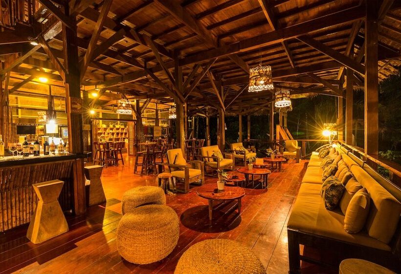 مسافرخانه Refugio Amazonas Lodge