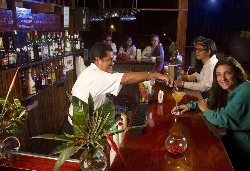 مسافرخانه Refugio Amazonas Lodge