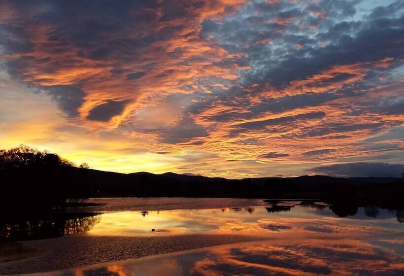 여관 The Lodge On The Loch Of Aboyne