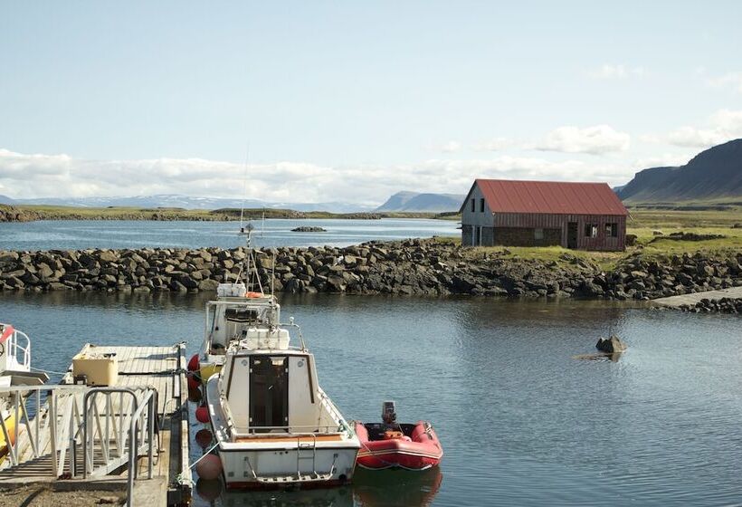 مسافرخانه Vogur Country Lodge