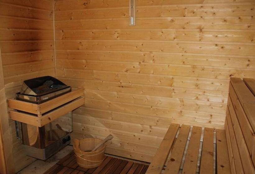 مسافرخانه Vogur Country Lodge