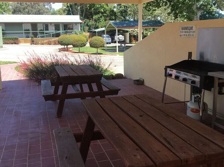 هتل Albury All Seasons Tourist Park