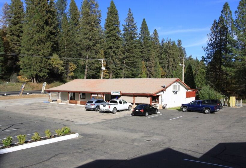 בית מלון כפרי Amador