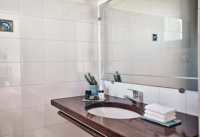 בית מלון כפרי Angelina Aegina Boutique Escape