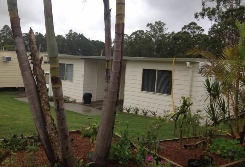 בית מלון כפרי Australian Motor Home Tourist Park Twelve Mile Creek