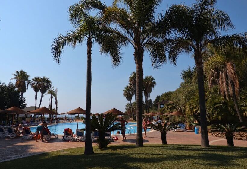 Отель Baia Degli Dei Resort