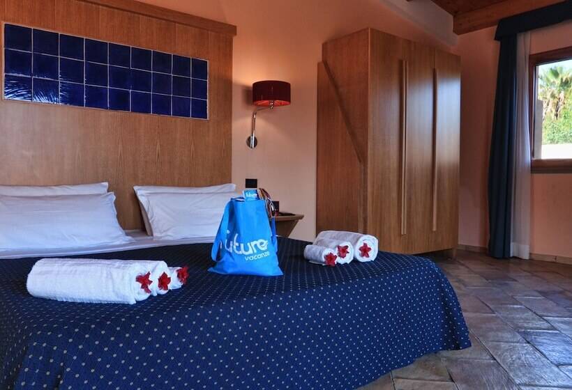 Отель Baia Degli Dei Resort