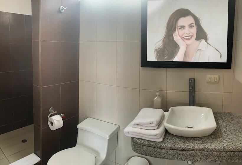 Отель Boutique Nazo