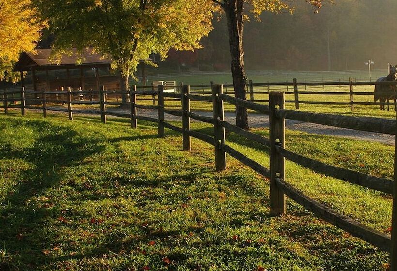 فندق Bright S Creek Lodge