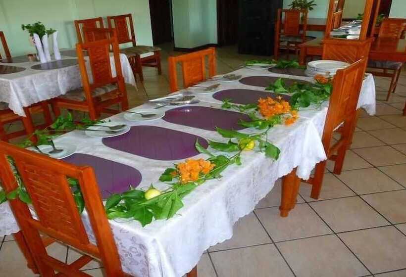 Отель Carriacou Grand View