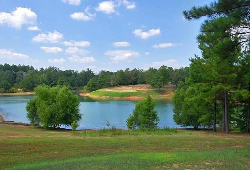 فندق Cherokee Landing Campground