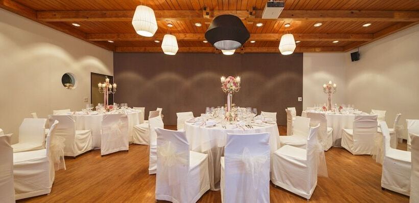 בית מלון כפרי Chärnsmatt Gasthof & Spielparadies