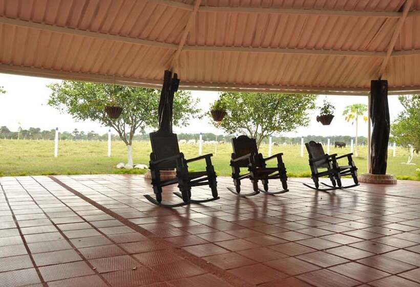 ホテル Ciudad Resort Campestre