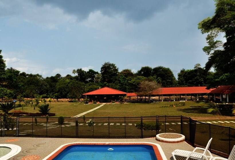 ホテル Ciudad Resort Campestre