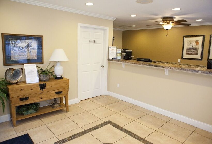 فندق Club Naples Rv Resort