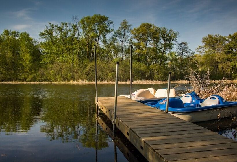 فندق Curriers Lakeview Lodge