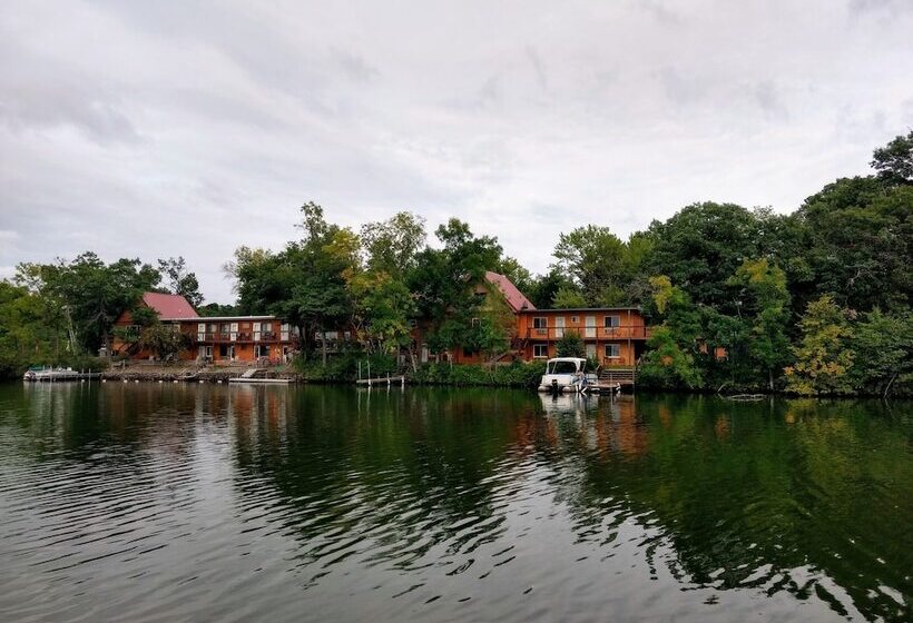 فندق Curriers Lakeview Lodge