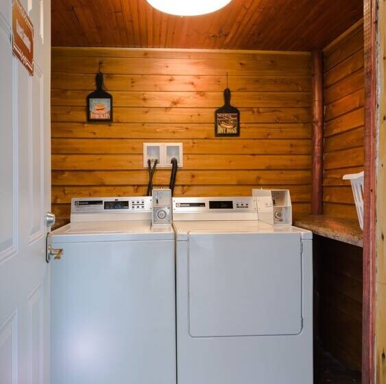 فندق Curriers Lakeview Lodge