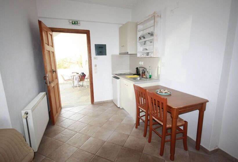 בית מלון כפרי Cyclades Beach Apartments