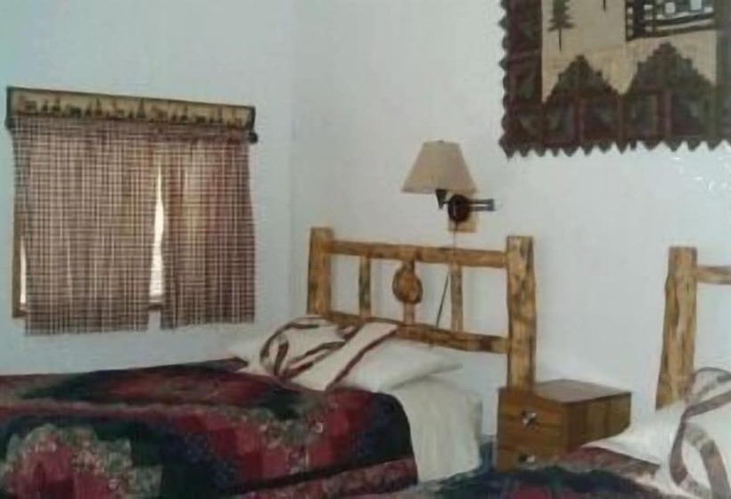 בית מלון כפרי The Perch Resort