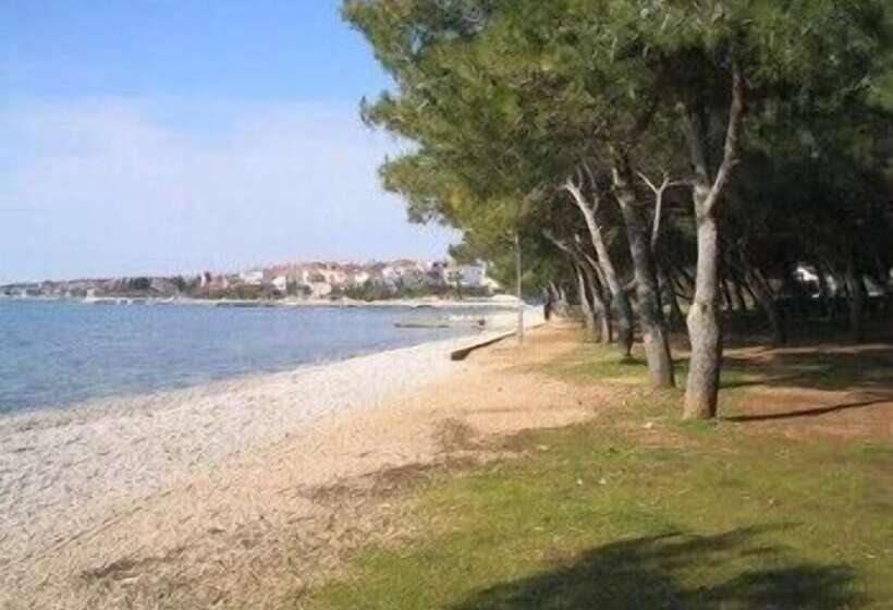 酒店 Diklo Beach Rooms Adults Only