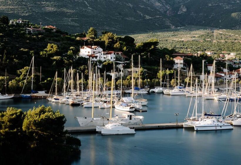 בית מלון כפרי Drymna