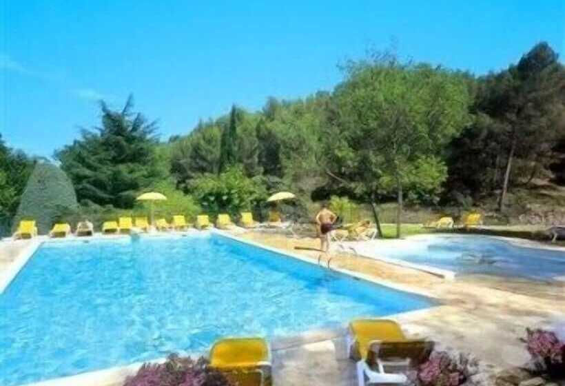 ホテル Hôtel Restaurant Robinson