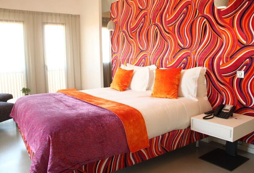 ホテル Hôtel Thierry Drapeau