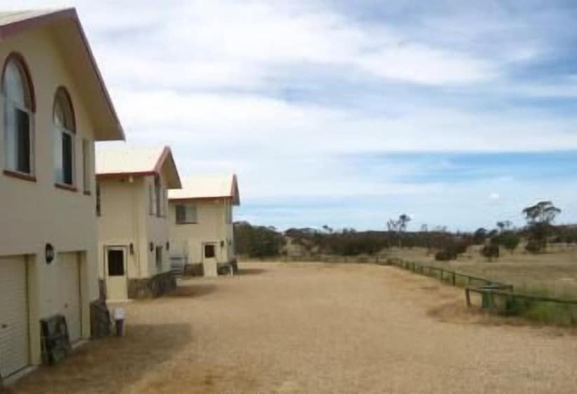 בית מלון כפרי Je Resort