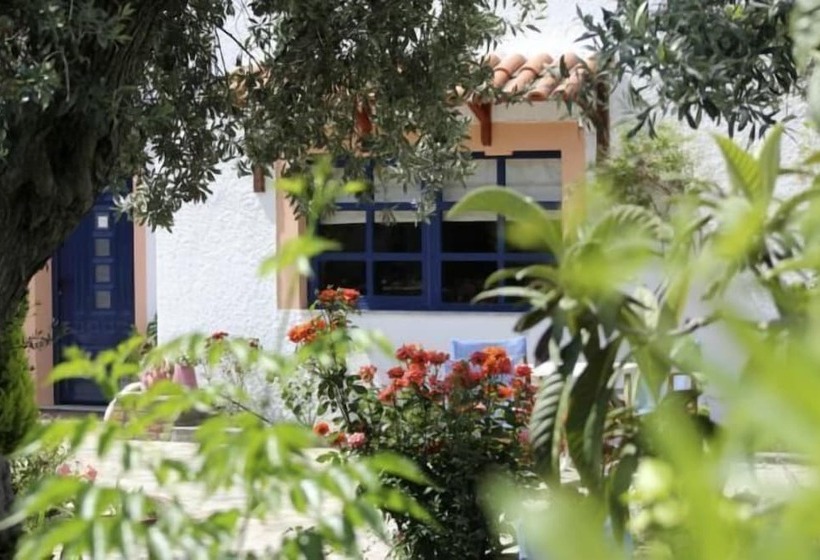 בית מלון כפרי Katerina S Bungalows