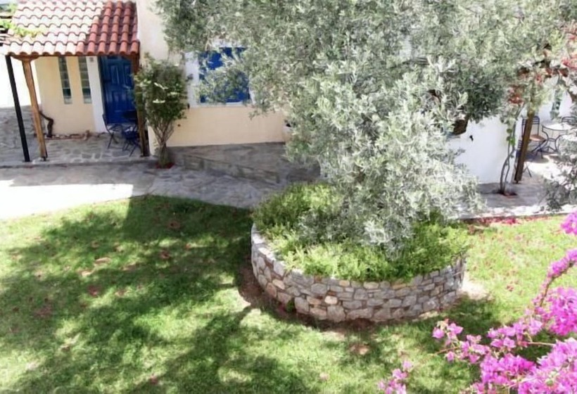 בית מלון כפרי Katerina S Bungalows