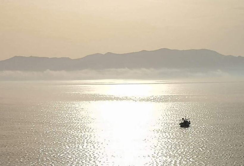 בית מלון כפרי Kekrifalia